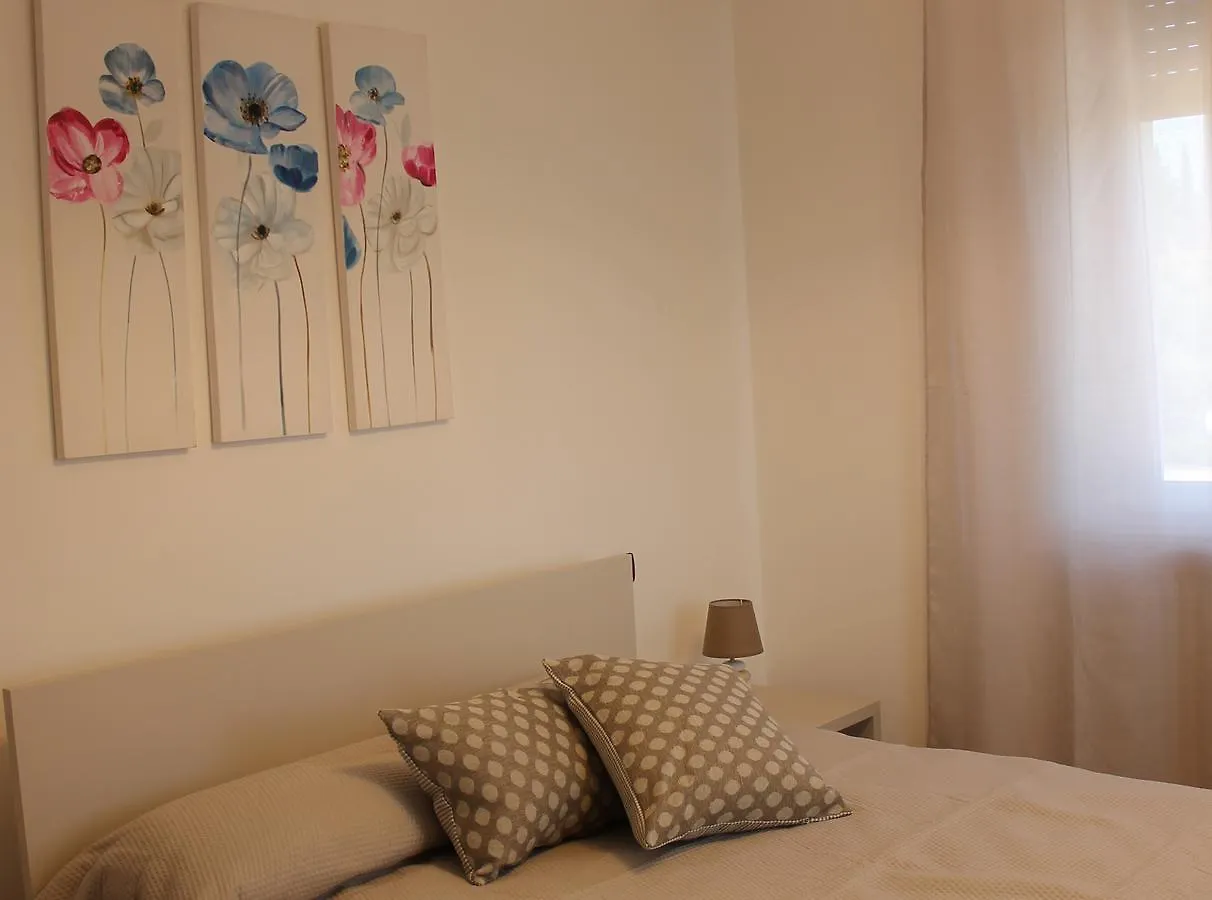 Apartmán Poggio Di Pastrengo 0*,  Itálie