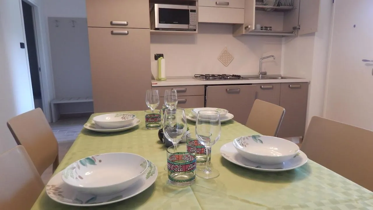 Apartmán Poggio Di Pastrengo 0*,  Itálie