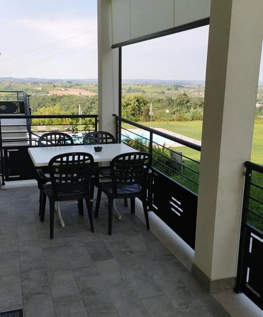 Appartamento Poggio di Pastrengo 0*,