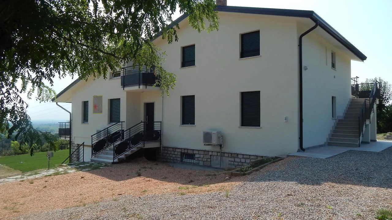 Appartamento Poggio di Pastrengo 0*,  Italia